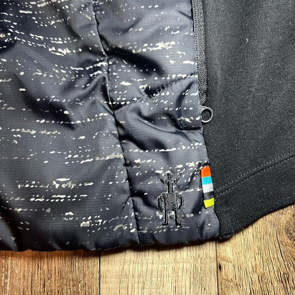 Smartwool Women’s Smartloft 60 Jacket in Black/Grey Women’s Size Large - Picture 4 of 7